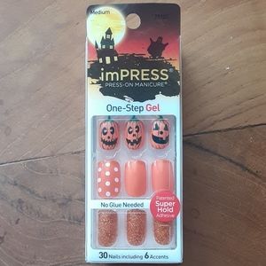 imPRESS press on manicure